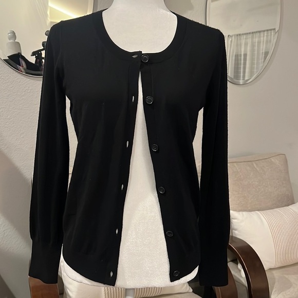 Theory Preen V-Neck Wool Cardigan - Picture 3 of 9